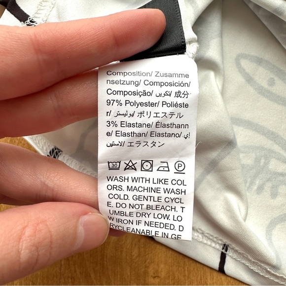 Shein Black and White Silhouette Sketch Lines One Shoulder Top, Size Large - Picture 11 of 16